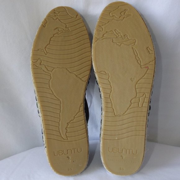 Ubuntu Canvas Slip Ons, Handmade Size 8.5, Excellent Condition! - Picture 9 of 10